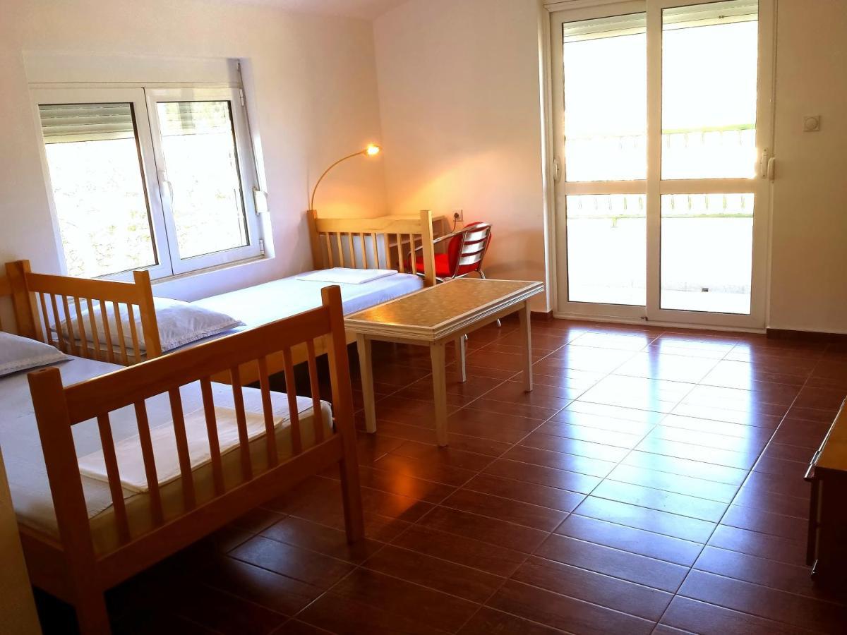 Hoxha Rooms Ulcinj Bagian luar foto