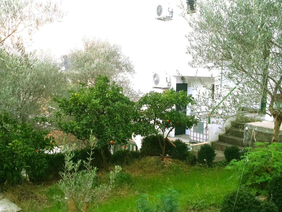 Hoxha Rooms Ulcinj Bagian luar foto